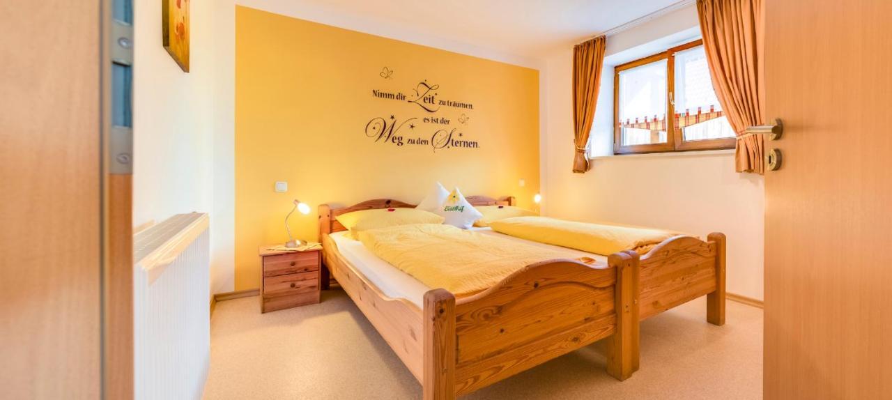 Bartlhof-Ferienwohnungen-Zimmer Burglengenfeld Exterior foto
